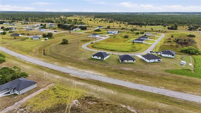 9027 Bamboo CIR, Labelle, FL 33935