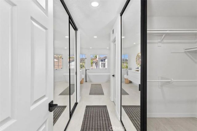 22691 Lajares, Mission Viejo, CA 92692