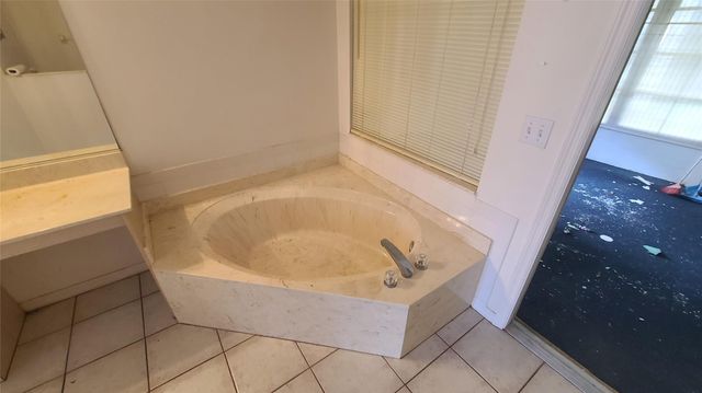 1810 SW Mcallister Ln, Port St Lucie, FL 34953