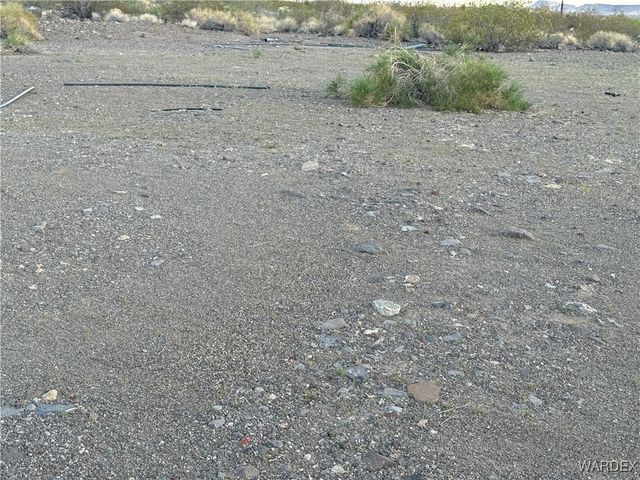 3834 Collins Drive, Golden Valley, AZ 86413