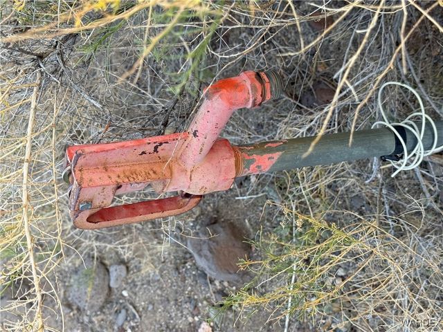 3834 Collins Drive, Golden Valley, AZ 86413