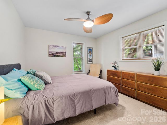 16 Jefferson Drive, Asheville, NC 28801