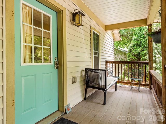 16 Jefferson Drive, Asheville, NC 28801