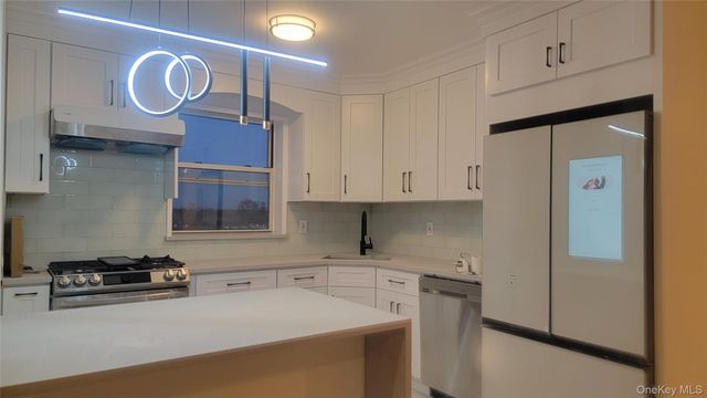 102-21 63 rd Road B46, Forest Hills, NY 11375