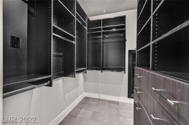 5955 Sunlight Garden Way, Las Vegas, NV 89118