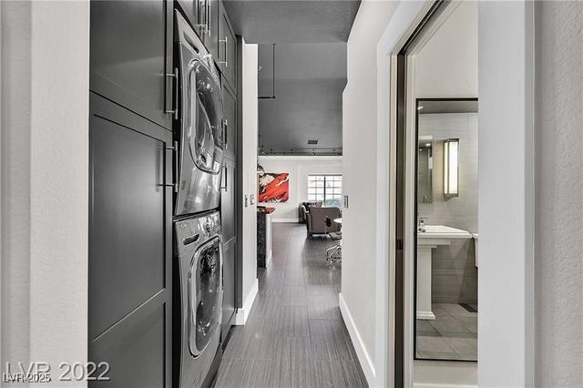 5955 Sunlight Garden Way, Las Vegas, NV 89118