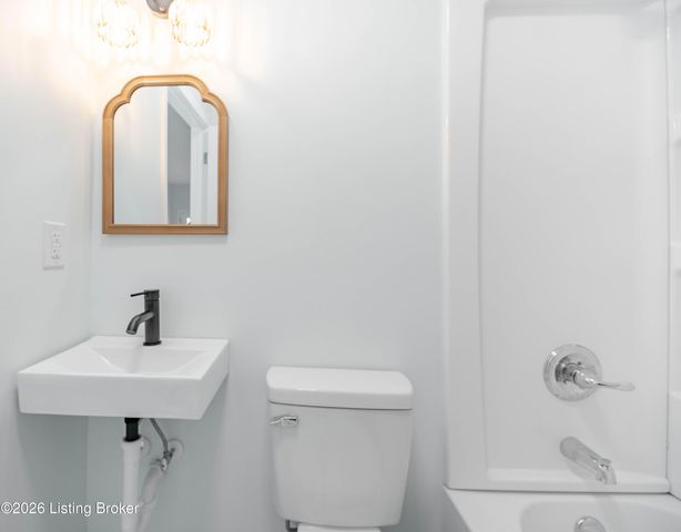 1316 Walter Ave, Louisville, KY 40215