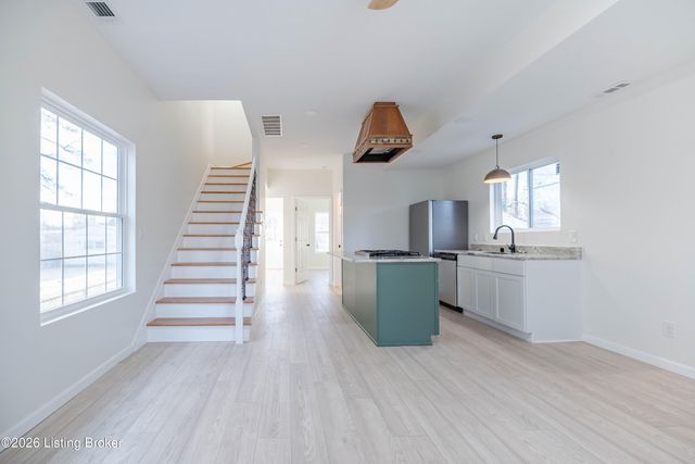 1316 Walter Ave, Louisville, KY 40215