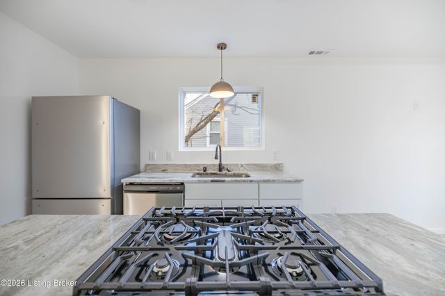 1316 Walter Ave, Louisville, KY 40215