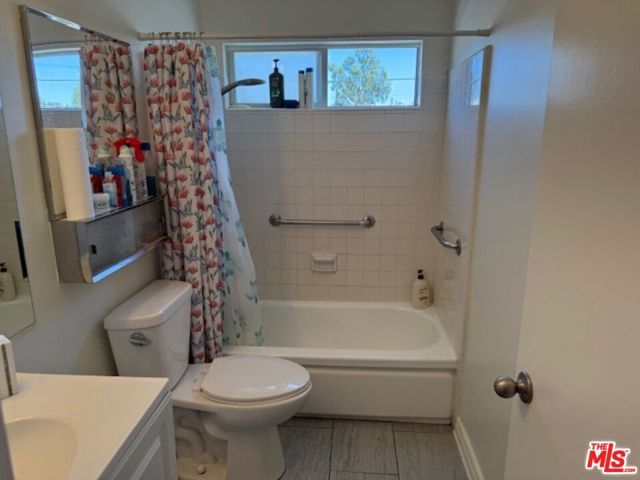 6342 Morse Avenue 205, Los Angeles, CA 91606