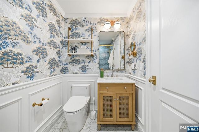 2301 Rio Vista Drive, Mahwah, NJ 07430