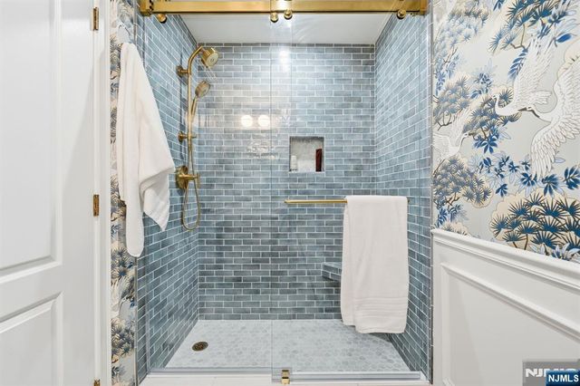 2301 Rio Vista Drive, Mahwah, NJ 07430