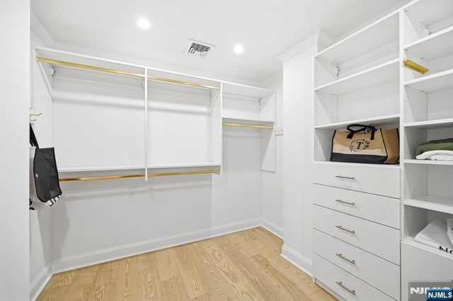 2301 Rio Vista Drive, Mahwah, NJ 07430