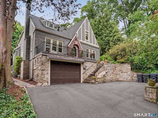 46 Valleywood Road, Greenwich, CT 06807