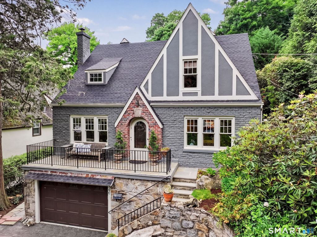 46 Valleywood Road, Greenwich, CT 06807