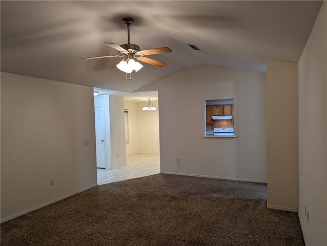 2082 E Farr Lane, Fayetteville, AR 72703