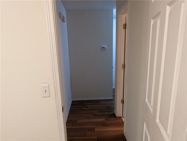 2082 E Farr Lane, Fayetteville, AR 72703