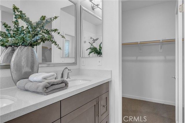 601 Shadowbrook, Lake Forest (el Toro), CA 92610