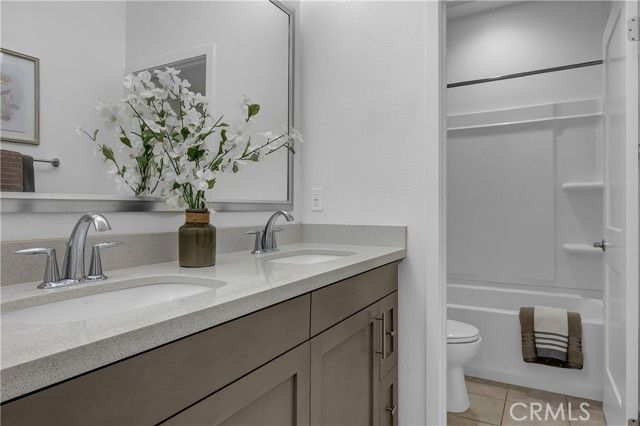 601 Shadowbrook, Lake Forest (el Toro), CA 92610