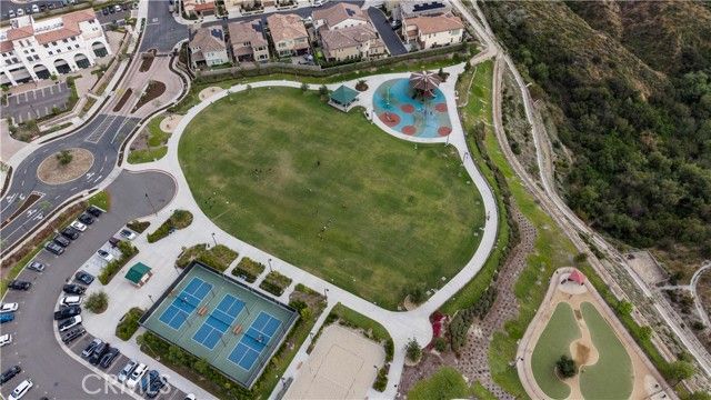 601 Shadowbrook, Lake Forest (el Toro), CA 92610