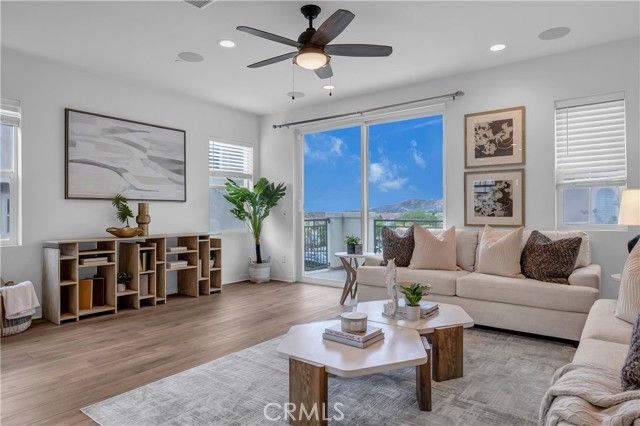 601 Shadowbrook, Lake Forest (el Toro), CA 92610