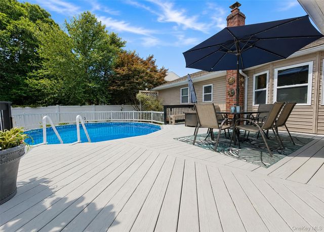 12 Walnut Street, Centereach, NY 11720