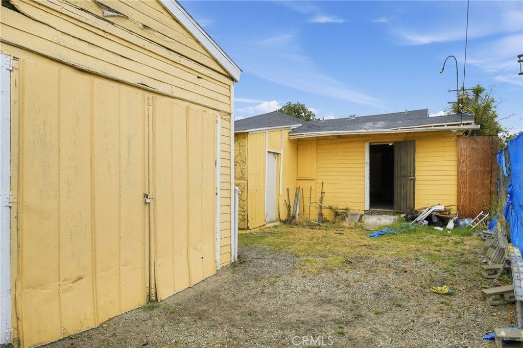 1014 W 76th, Los Angeles, CA 90044 — photo 2