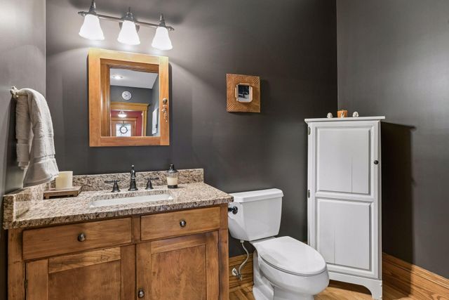 978 Lake Elmo Avenue N, Lake Elmo, MN 55042