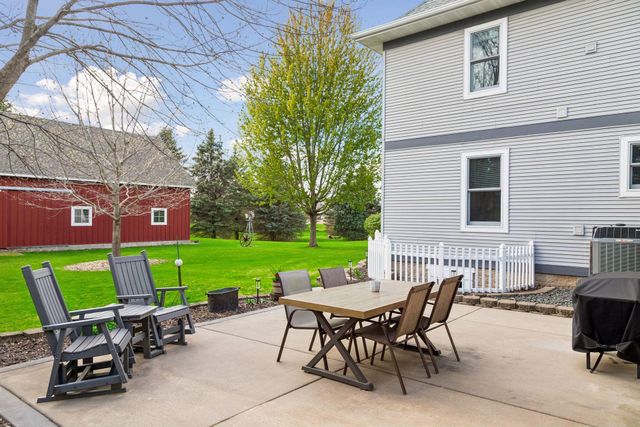 978 Lake Elmo Avenue N, Lake Elmo, MN 55042