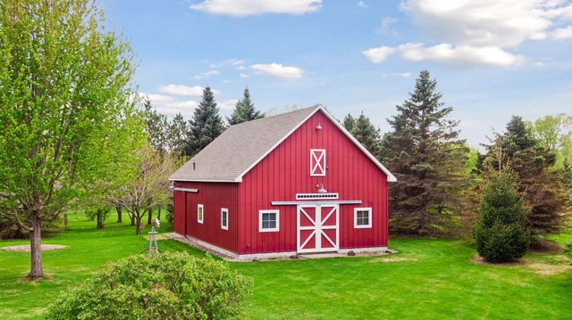 978 Lake Elmo Avenue N, Lake Elmo, MN 55042