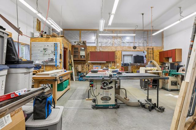 978 Lake Elmo Avenue N, Lake Elmo, MN 55042