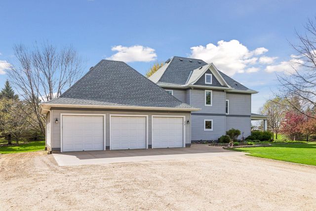 978 Lake Elmo Avenue N, Lake Elmo, MN 55042