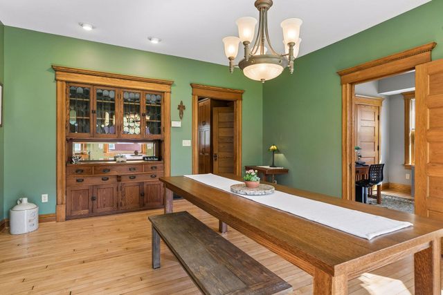 978 Lake Elmo Avenue N, Lake Elmo, MN 55042