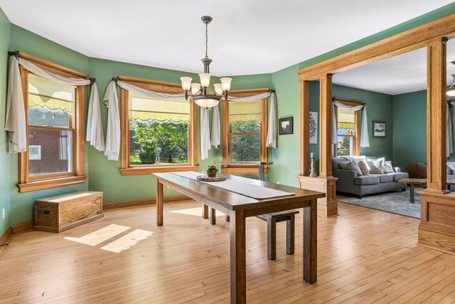 978 Lake Elmo Avenue N, Lake Elmo, MN 55042