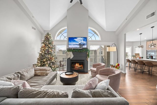 11901 Windemere Court 404, Orland Park, IL 60467