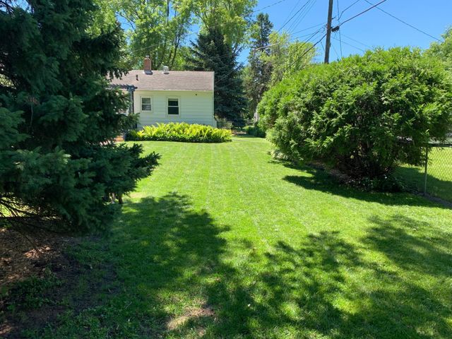 1361 16th Avenue S, Fargo, ND 58103