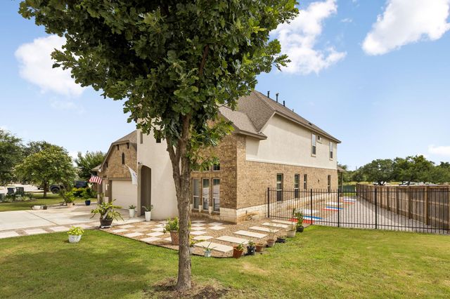 106 Groesbeck LN, Leander, TX 78641