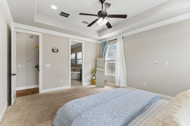 106 Groesbeck LN, Leander, TX 78641