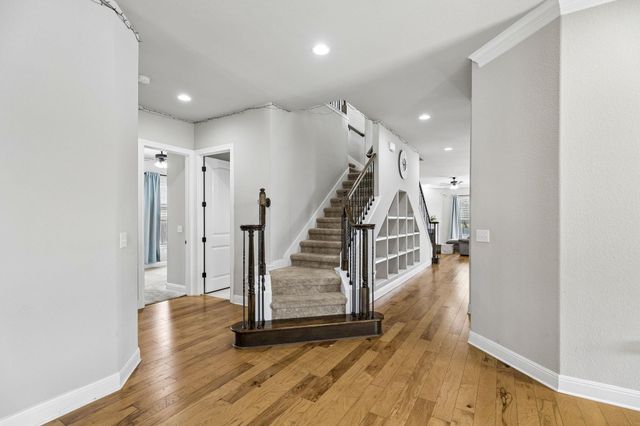 106 Groesbeck LN, Leander, TX 78641