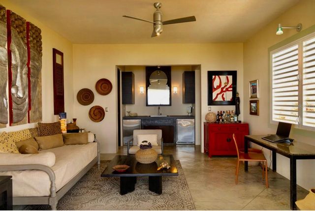 5 PUERTO REAL, Vieques, PR 00765