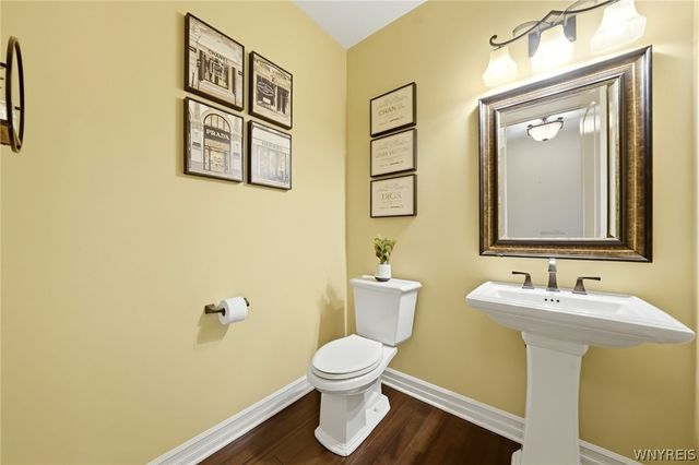 35 Worthington Lane, Lancaster, NY 14086