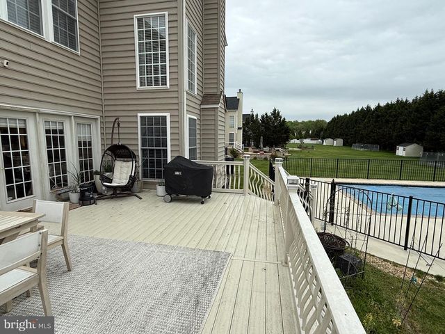 74 HEMPSTEAD DR, Newark, DE 19702