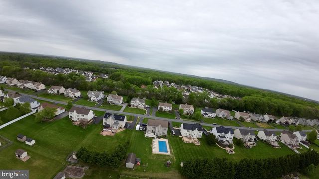 74 HEMPSTEAD DR, Newark, DE 19702