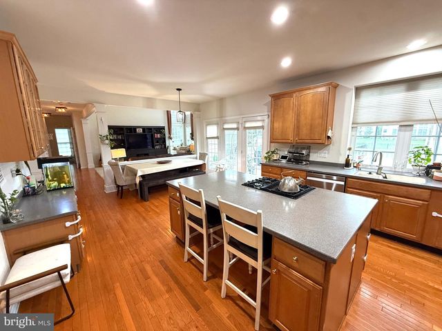74 HEMPSTEAD DR, Newark, DE 19702