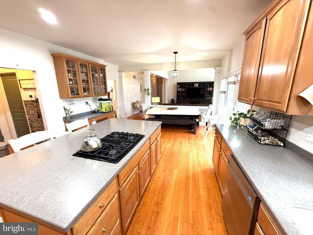 74 HEMPSTEAD DR, Newark, DE 19702