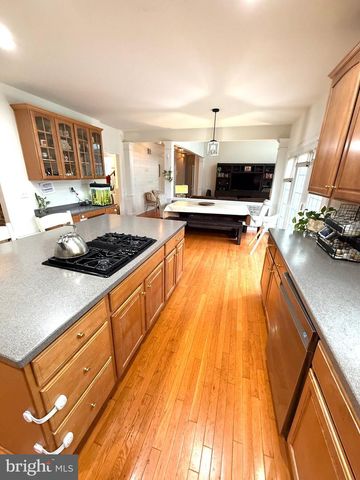 74 HEMPSTEAD DR, Newark, DE 19702