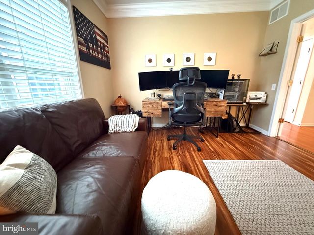 74 HEMPSTEAD DR, Newark, DE 19702