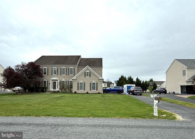 74 HEMPSTEAD DR, Newark, DE 19702