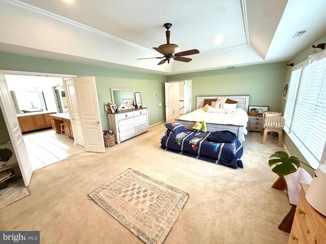 74 HEMPSTEAD DR, Newark, DE 19702