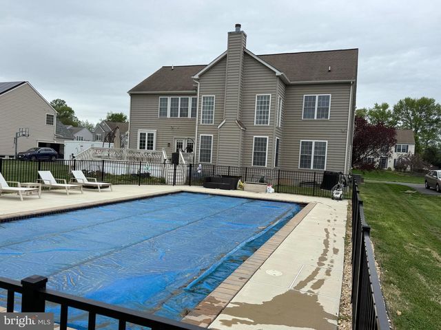 74 HEMPSTEAD DR, Newark, DE 19702